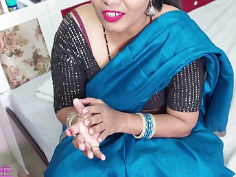 Desi Aunty gets her taut cooter boned off out of one's mind her devar's seized dick