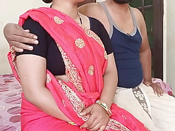 Alpana Bengalixxx shares a warm and warm homemade Hindi village wife action with her hubby