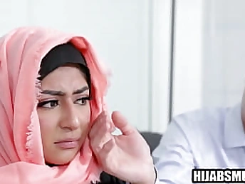 Binky Beaz penalizes Muslim nymphomaniac with raunchy fucky-fucky & pummeling