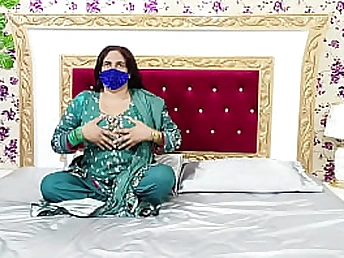 Step Aunty Shilpabhabhi & Step Cousin Meraju catch Indian Milf Step Aunty finger-banging herself