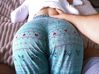 Step sista in law asked for a rubdown and started hook-up