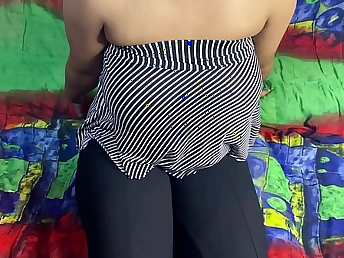 Nagma coupled with Naeem's Indian Desi Orgy crumbs in a steamy pussy smart frenzy