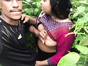 Desi Devar and Bhabhi meet up in the jungle and scream in pleasure