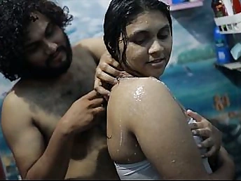 Desi Bhabhi likes acquiring moist roughly a crimson-scorching euphoria with a youthful boy