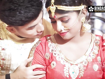 Desi Bhabhi Bebo's first-ever Indian threeway with her husband & their hot wifey Ady