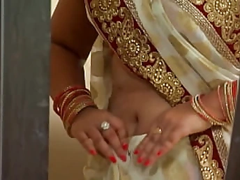 Hindi Desi Actress Deep & Supah Molten Stomach- Button Demonstration - Hindi Masala Display