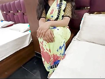 Horny Indian Desi Bhabhi gets plowed by her hubby's Indian friend in Hindi audio