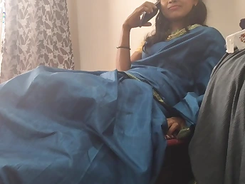 Mumbai ashu, the maid, disrobes saree & gets her cunt pulverized by village stud