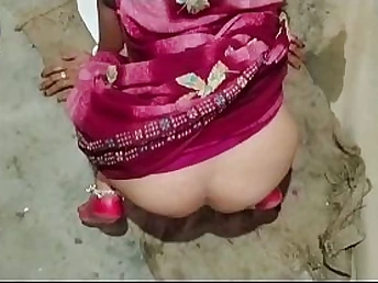 Roboplx's step-sister-in-law gets her tight pussy drilled in Hindi doggie