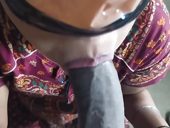 Desi Aunty Ki Gajab Ki Gand Chudai & Footjob Fun helter-skelter say no to Indian Desi Join up