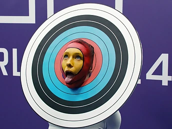 Porn Dan, Britney Dutch, Kitana Tempt, Marco Bull & Luna Moonless X engage in odd ravage-a-thons for money