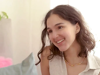 Charlie Forde covets Wendy's fist in her cock-squeezing vagina - a coochie-tonguing, labia-eating, added to lesbo handballing madness!