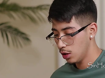 Melody Marks loses her virginity to her hot and horny best friend's boyfriend - it's a hot, hot, best friend thing!