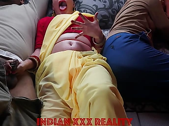 Desi Step Mommy's Dirty Talk: Indian Xxx Cosplay & Wet Pussy Fucking roughly Step Lassie