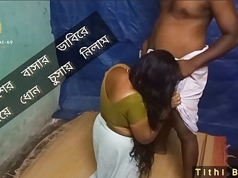 Youthfull Desi Bhabi gets a in high dudgeon neighbor oral job & sates herself with a sizzling missionary