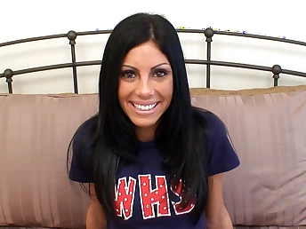 Wondrous fit teenager with an extraordinaire bod deepthroats a huge beef frighten