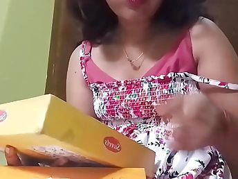 Hot Desi neighbourhood pub girl flaunts say no to break out of for Desi movie lovers to boloney over